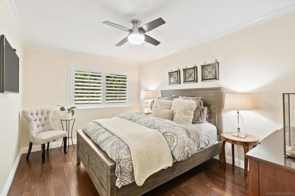 6525 Crystalaire San Diego, CA 92120