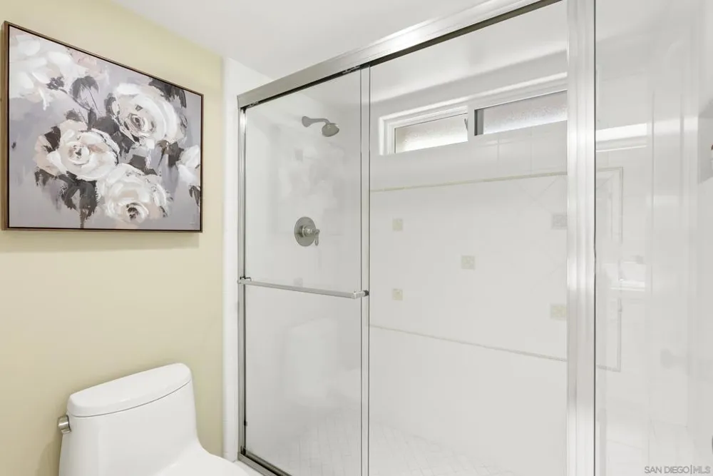6525 Crystalaire San Diego, CA 92120