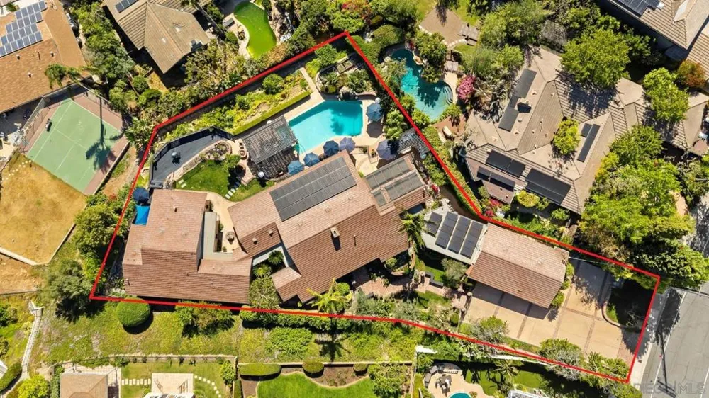 6525 Crystalaire San Diego, CA 92120