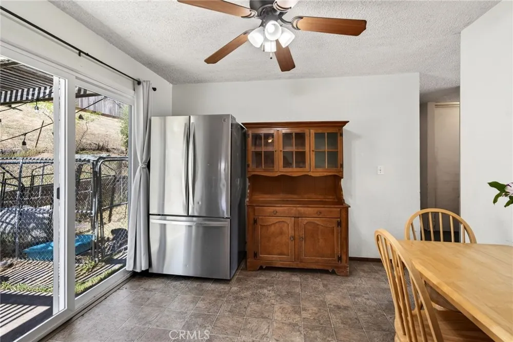 2888 Meadow Creek Clearlake Oaks, CA 95423