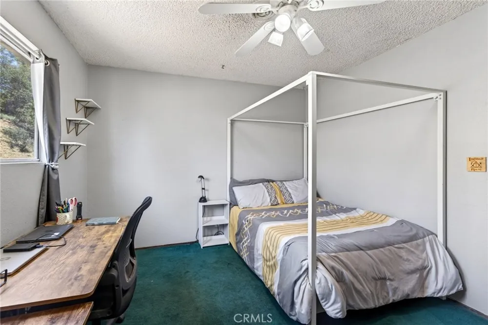 2888 Meadow Creek Clearlake Oaks, CA 95423