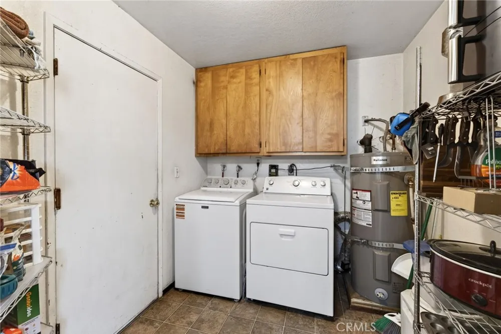 2888 Meadow Creek Clearlake Oaks, CA 95423