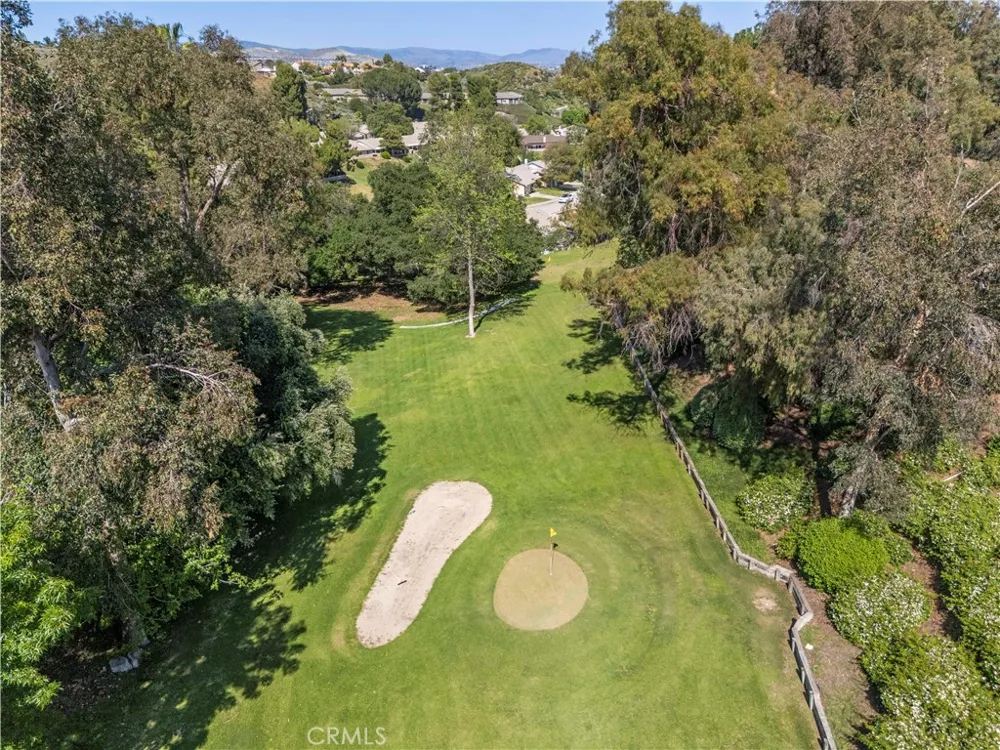 19958 Avenue Of The Oaks Newhall, CA 91321