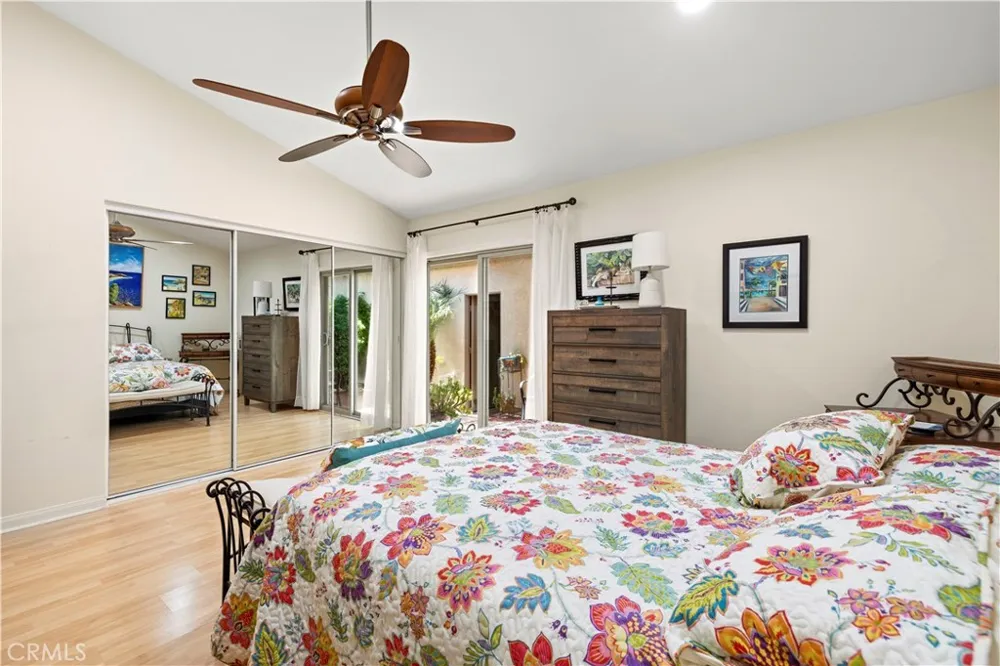 19958 Avenue Of The Oaks Newhall, CA 91321