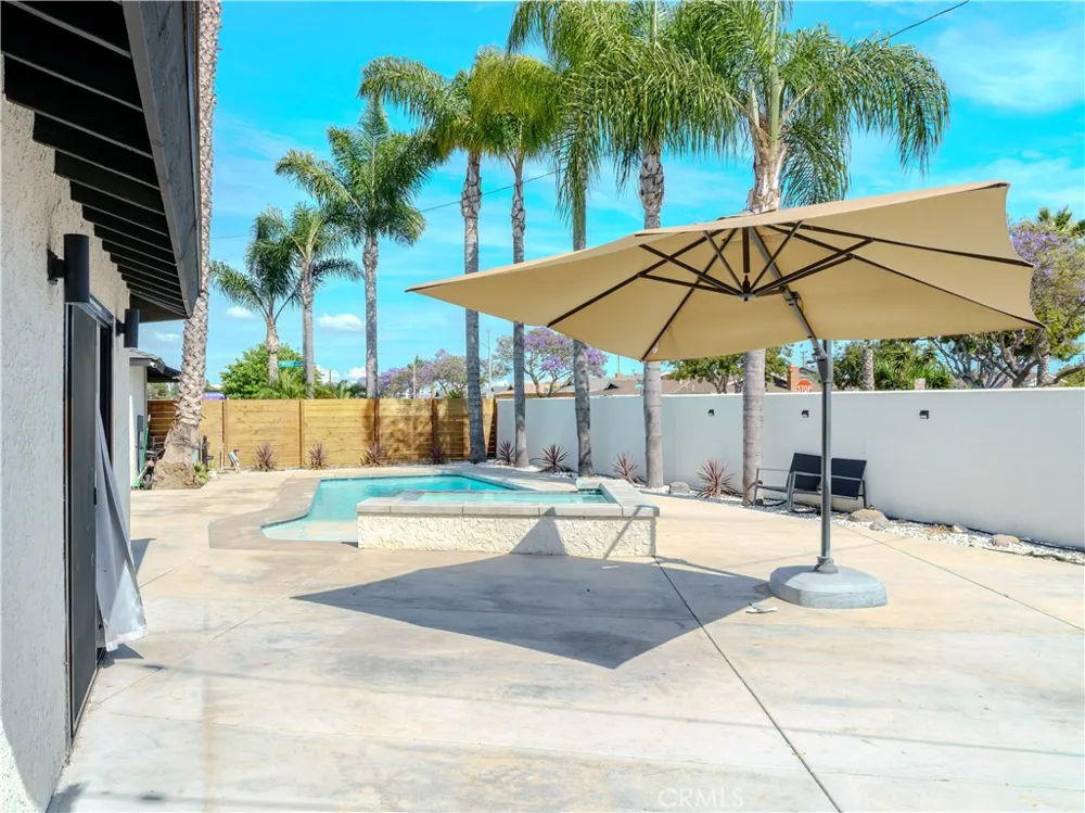 19421 Leapwood Carson, CA 90746