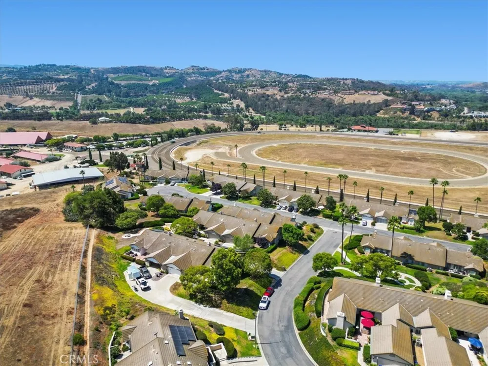 81 Via Larga Bonsall, CA 92003