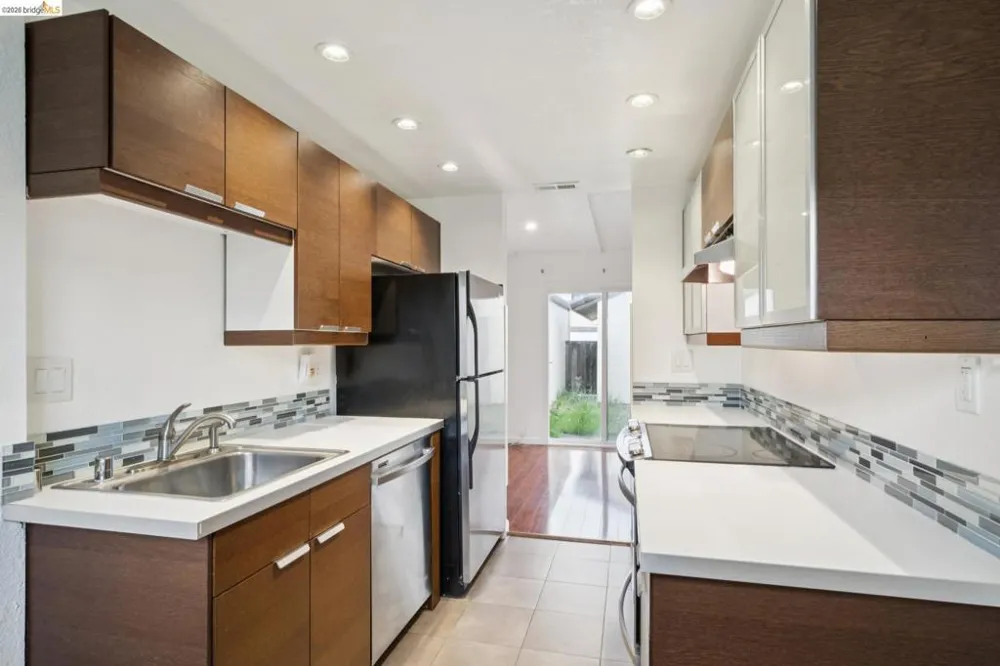 2600 Giant Rd #35 San Pablo, CA 94806