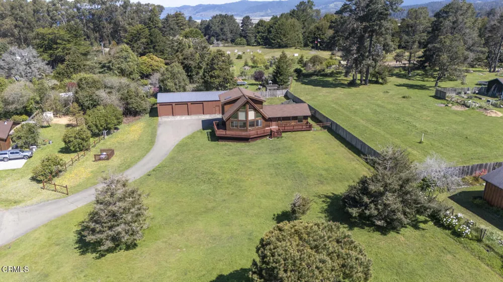 24763 Sashandre Lane Fort Bragg, CA 95437