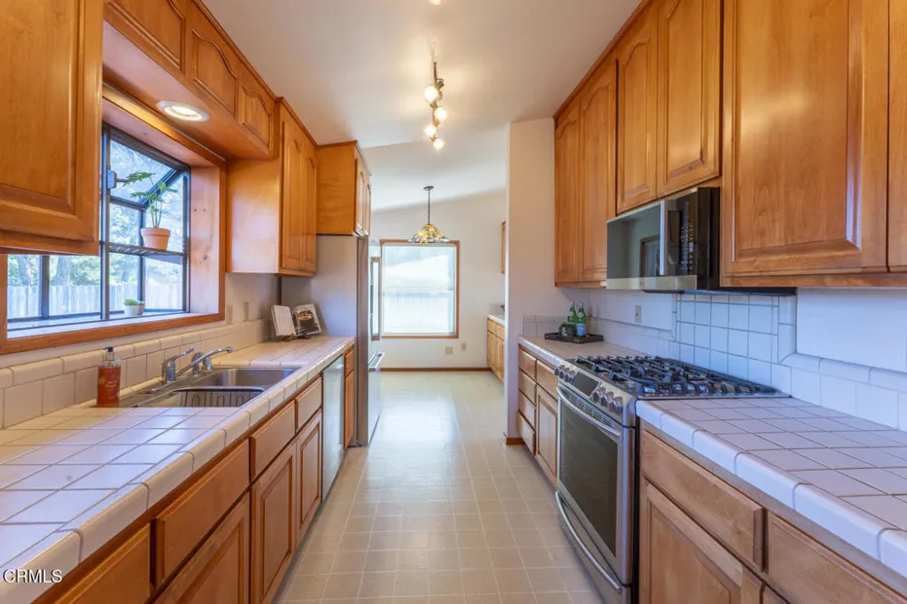 24763 Sashandre Lane Fort Bragg, CA 95437