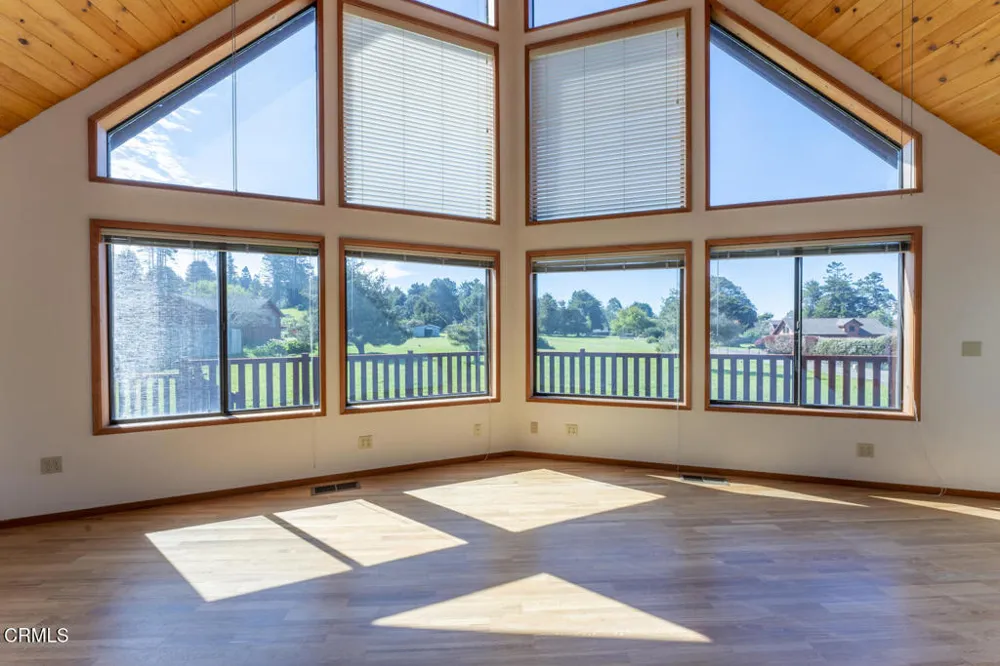 24763 Sashandre Lane Fort Bragg, CA 95437