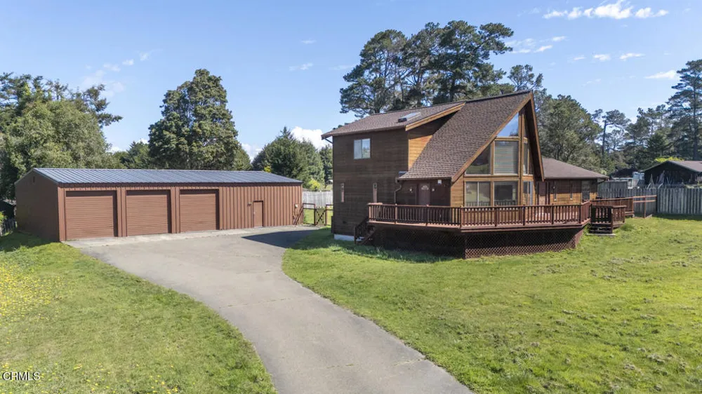 24763 Sashandre Lane Fort Bragg, CA 95437