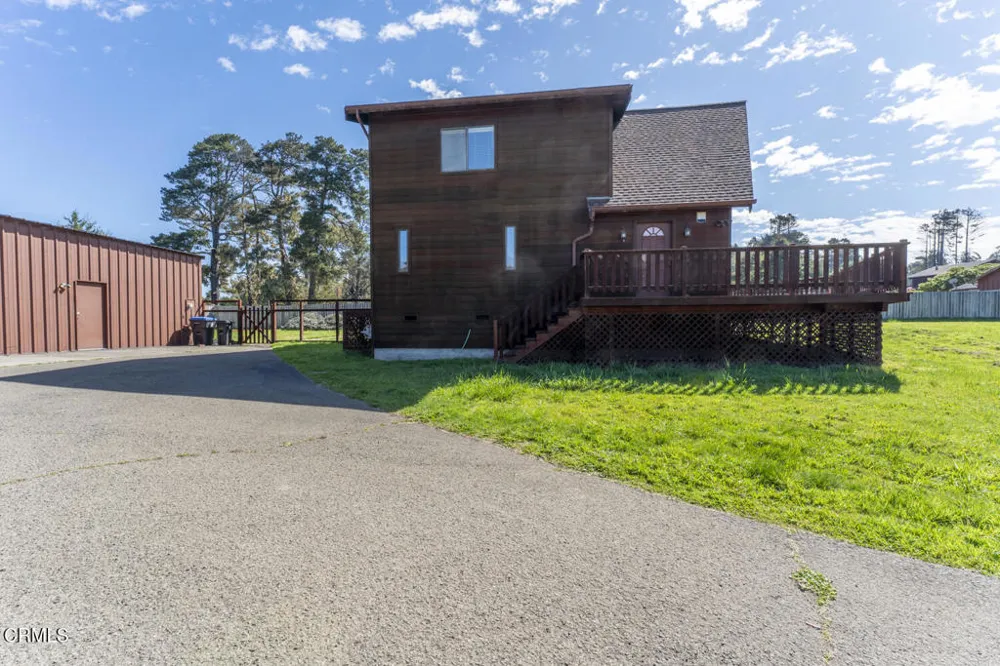 24763 Sashandre Lane Fort Bragg, CA 95437