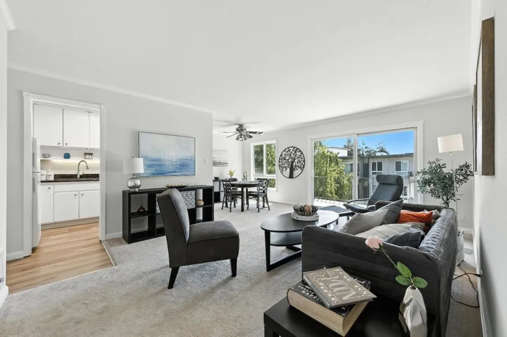 932 Peninsula Avenue #406 San Mateo, CA 94401