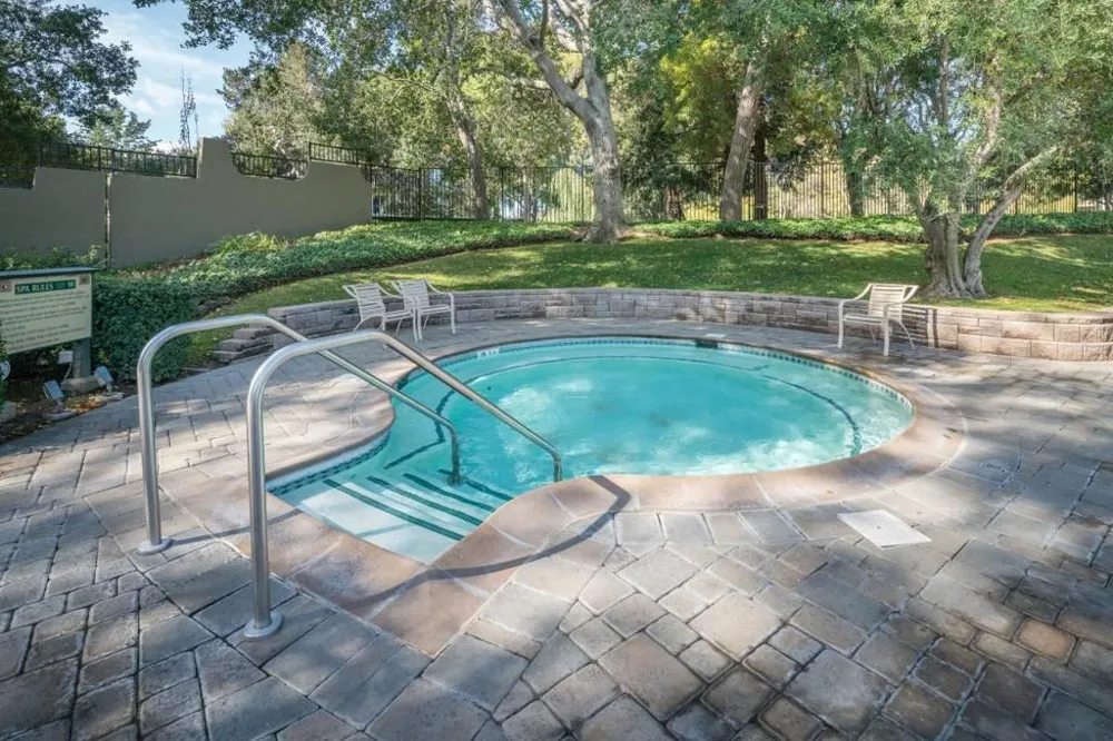 932 Peninsula Avenue #406 San Mateo, CA 94401