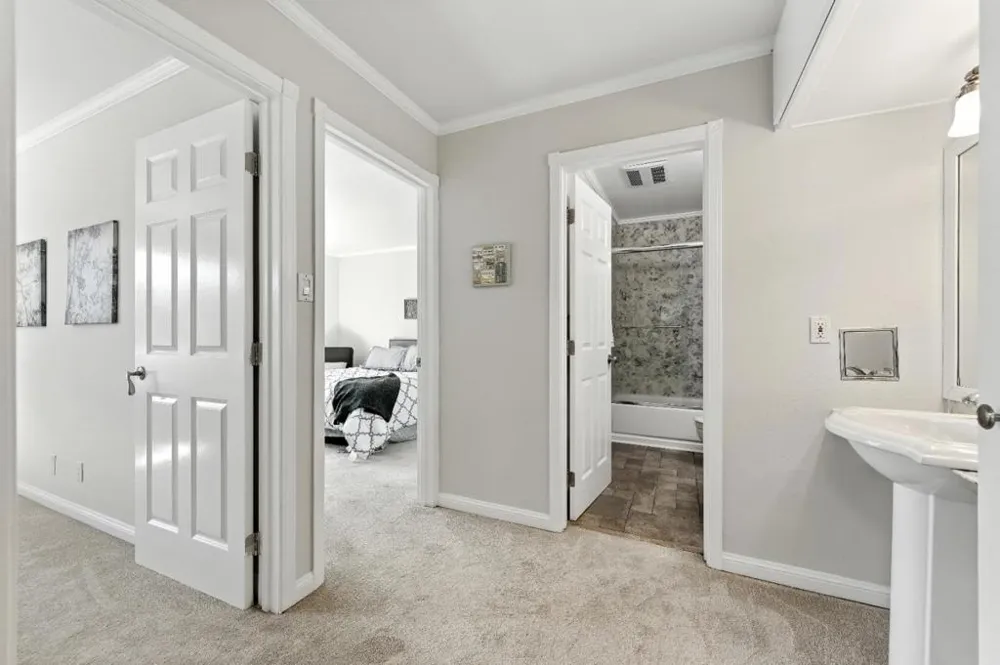 932 Peninsula Avenue #406 San Mateo, CA 94401