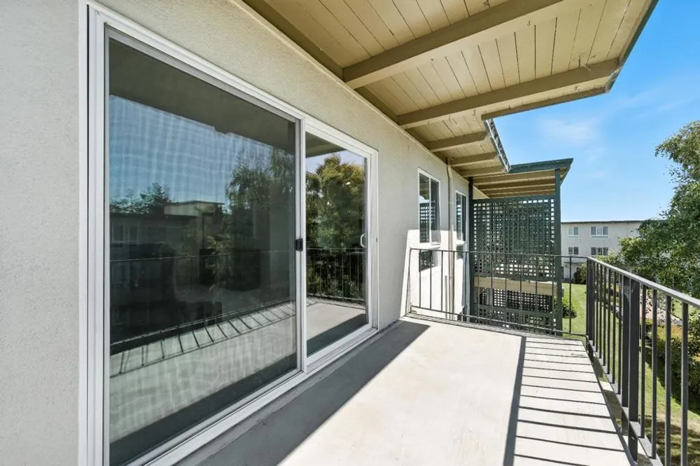 932 Peninsula Avenue #406 San Mateo, CA 94401
