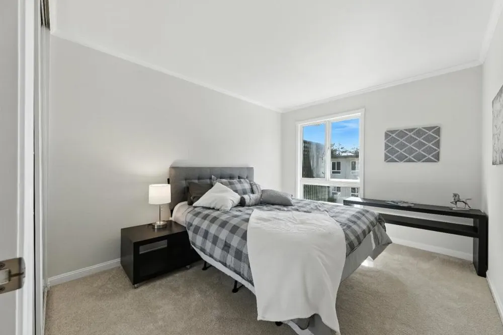 932 Peninsula Avenue #406 San Mateo, CA 94401