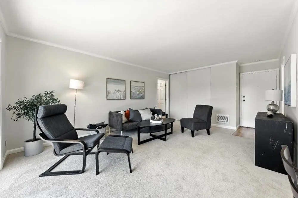 932 Peninsula Avenue #406 San Mateo, CA 94401