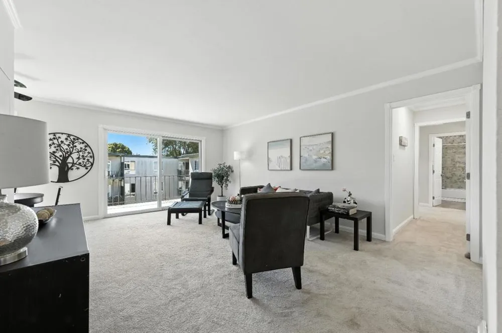 932 Peninsula Avenue #406 San Mateo, CA 94401
