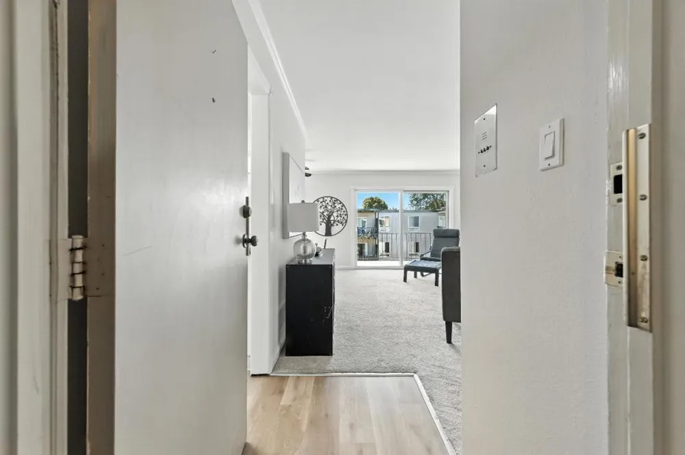932 Peninsula Avenue #406 San Mateo, CA 94401
