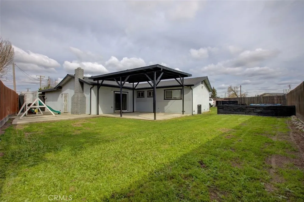 9906 Jennifer Court Delhi, CA 95315