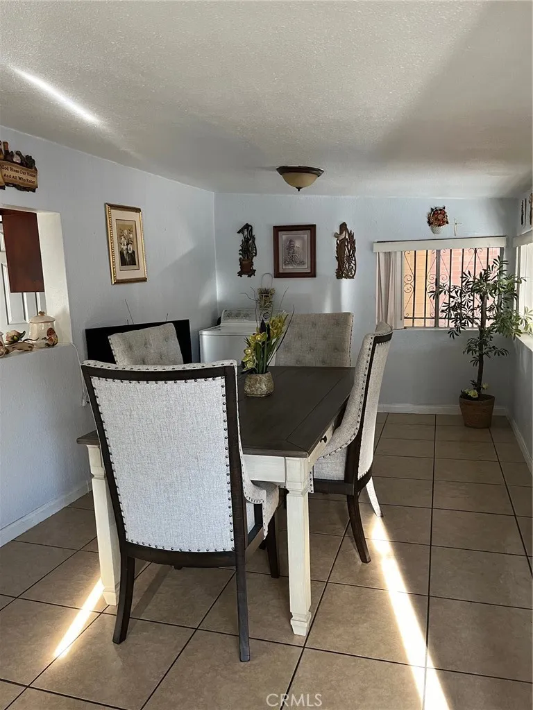 416 E 31st Street Los Angeles, CA 90011