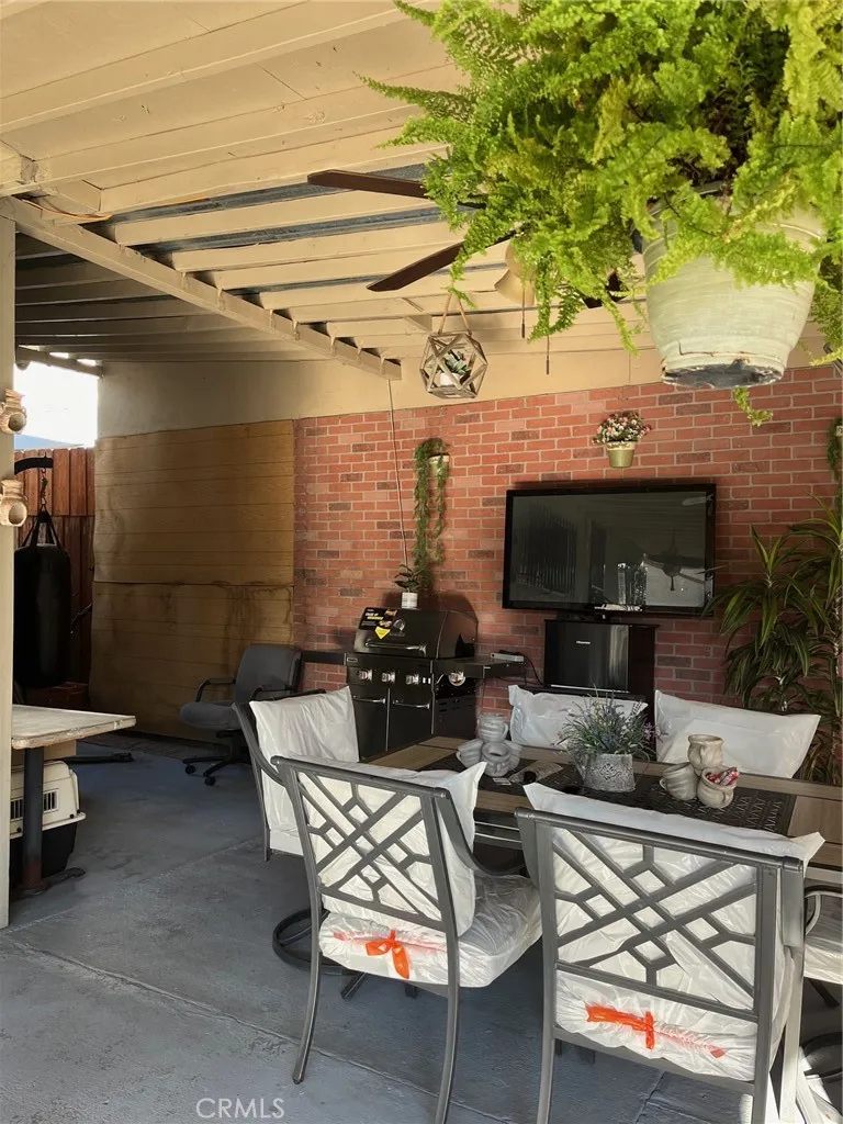 416 E 31st Street Los Angeles, CA 90011