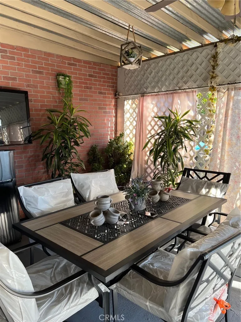 416 E 31st Street Los Angeles, CA 90011