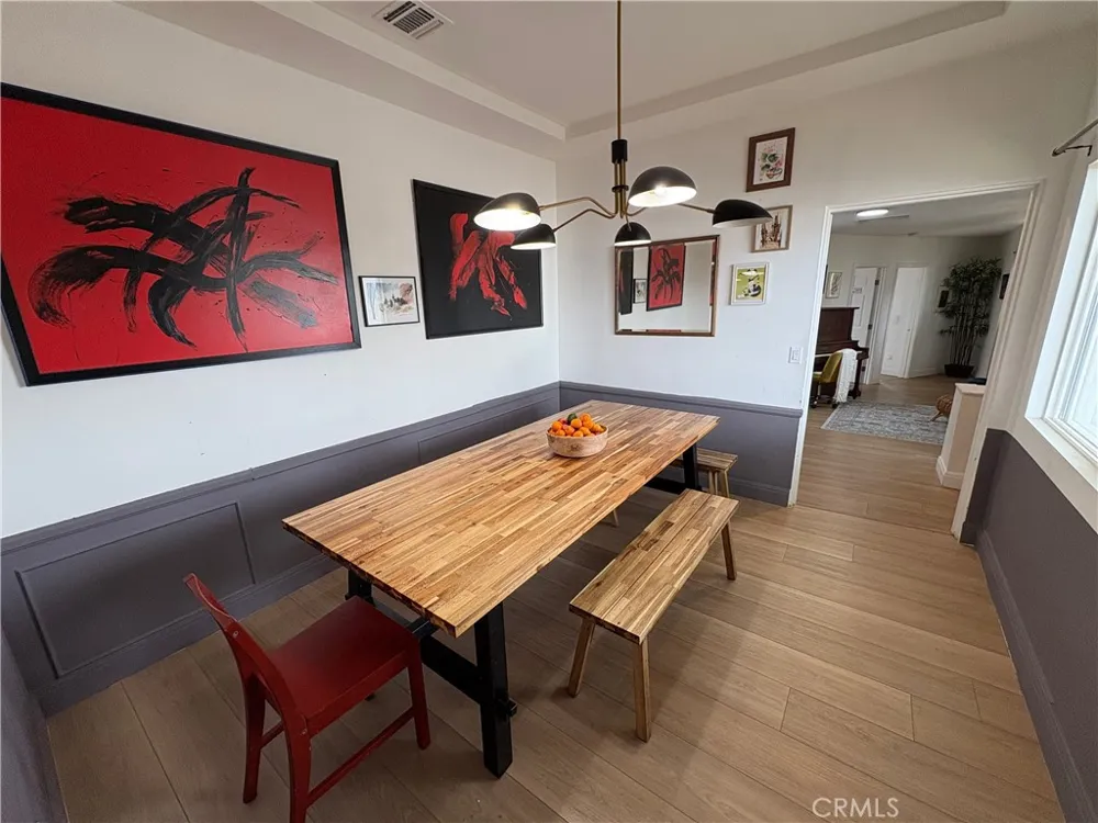 10816 Calvert North Hollywood, CA 91606