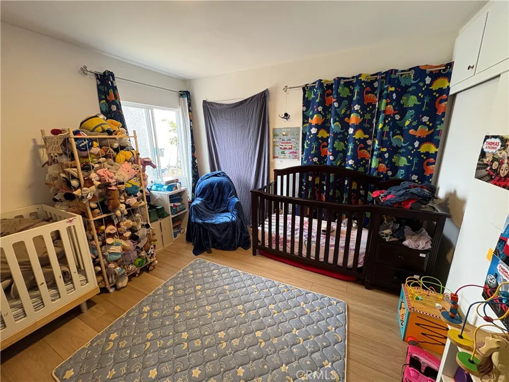 10816 Calvert North Hollywood, CA 91606