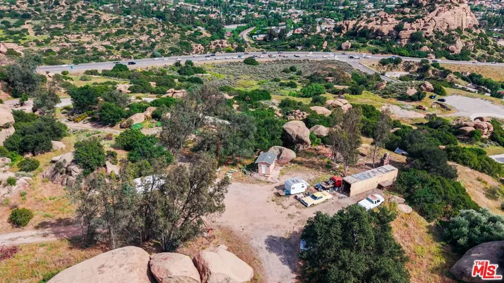 22001 Santa Susana Pass Road Chatsworth, CA 91311