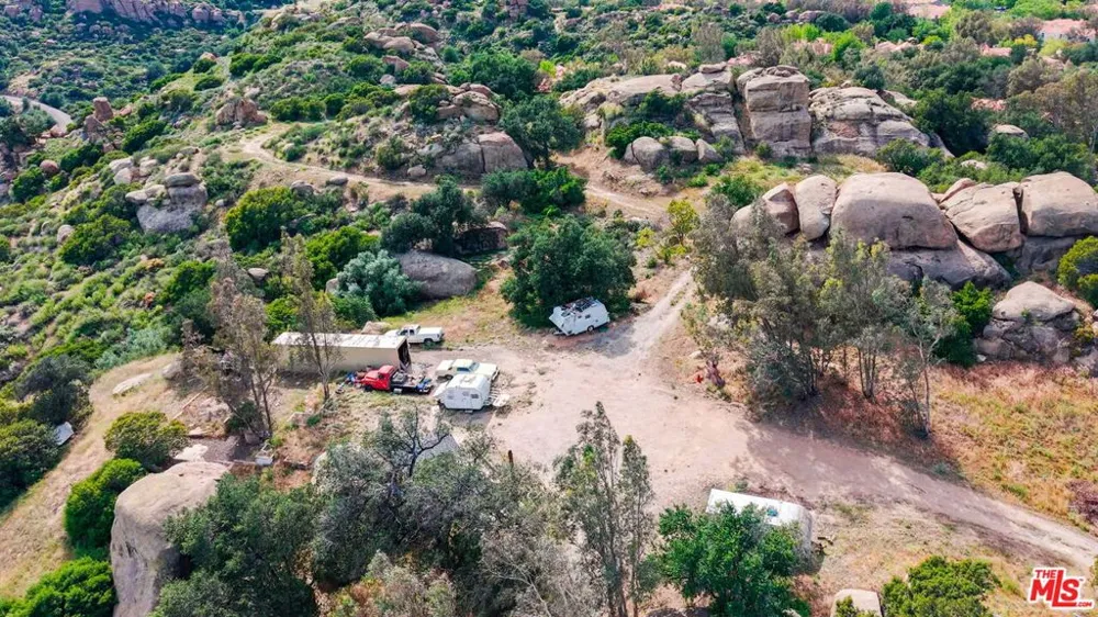 22001 Santa Susana Pass Road Chatsworth, CA 91311