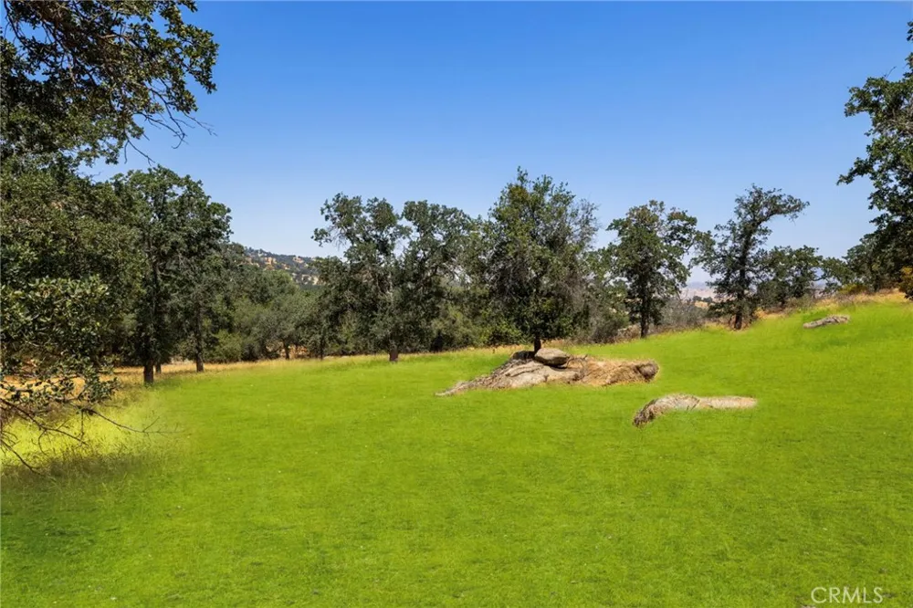 1 Kirkham Court Keene, CA 93531