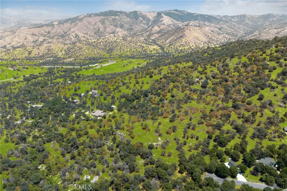 1 Kirkham Court Keene, CA 93531