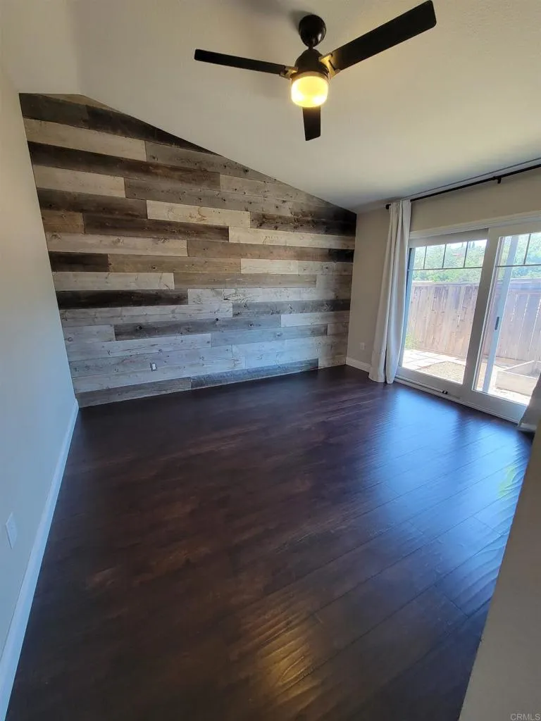 2299 San Remo Circle Vista, CA 92084