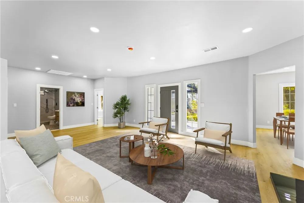 379 Buena Loma Altadena, CA 91001
