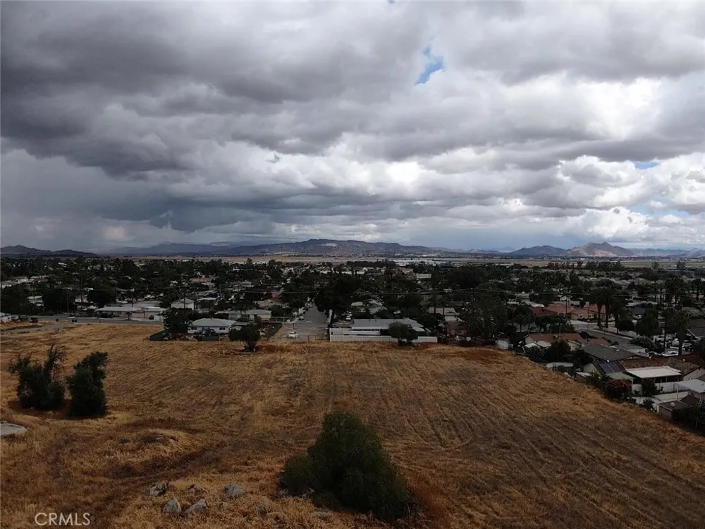 Park Ave Perris, CA 92570