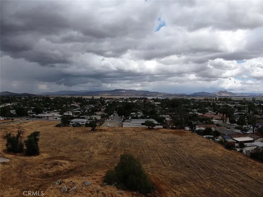Park Ave Perris, CA 92570
