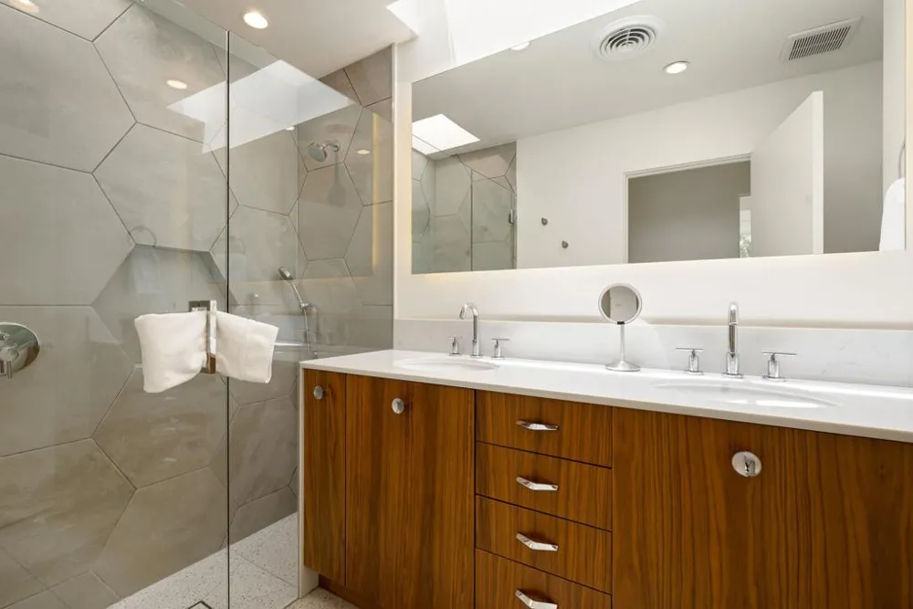 72915 El Paseo #615 Palm Desert, CA 92260
