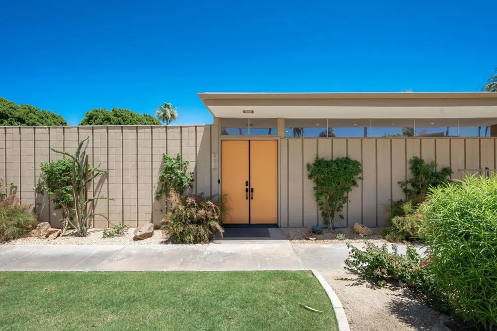 72915 El Paseo #615 Palm Desert, CA 92260