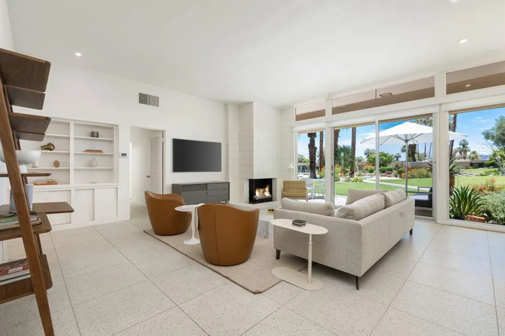 72915 El Paseo #615 Palm Desert, CA 92260