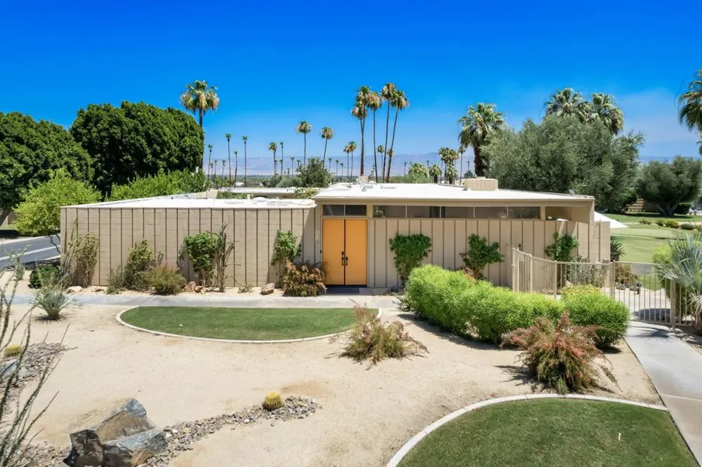 72915 El Paseo #615 Palm Desert, CA 92260