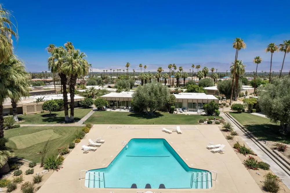 72915 El Paseo #615 Palm Desert, CA 92260