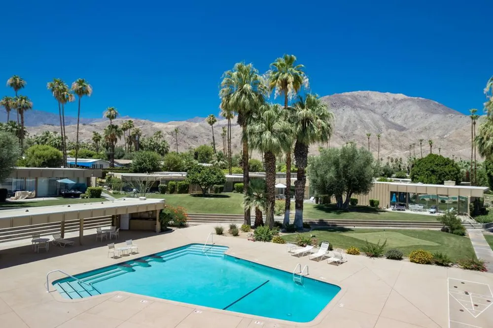 72915 El Paseo #615 Palm Desert, CA 92260