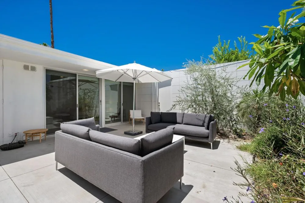 72915 El Paseo #615 Palm Desert, CA 92260