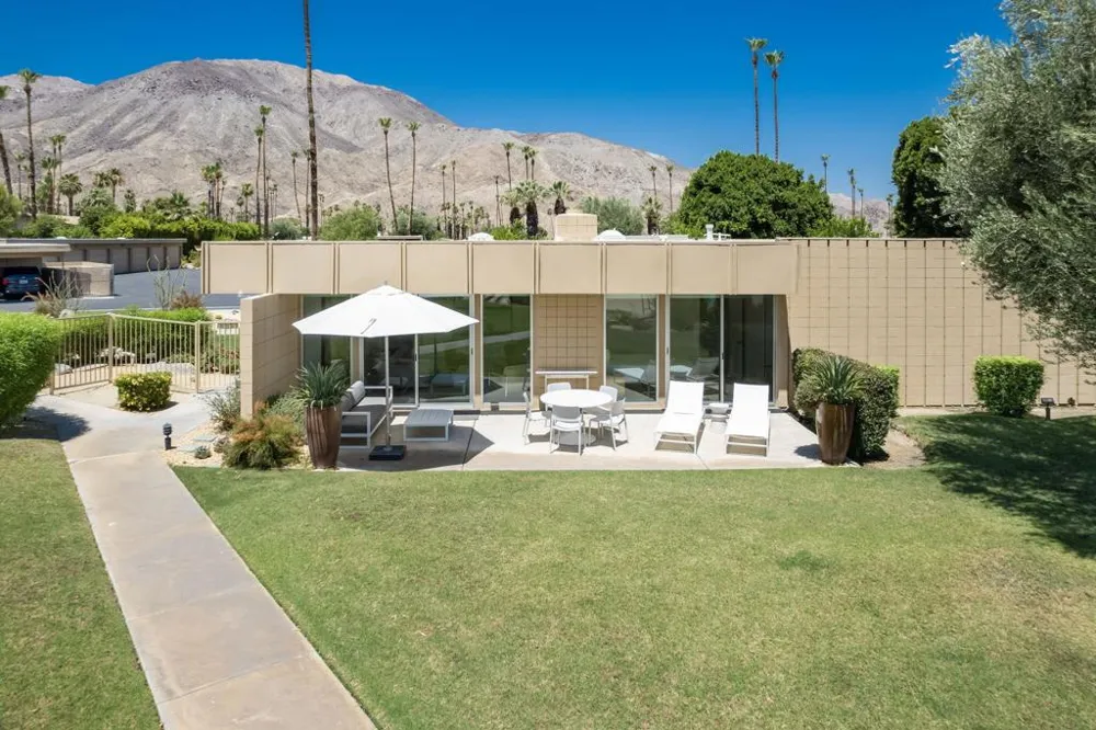 72915 El Paseo #615 Palm Desert, CA 92260