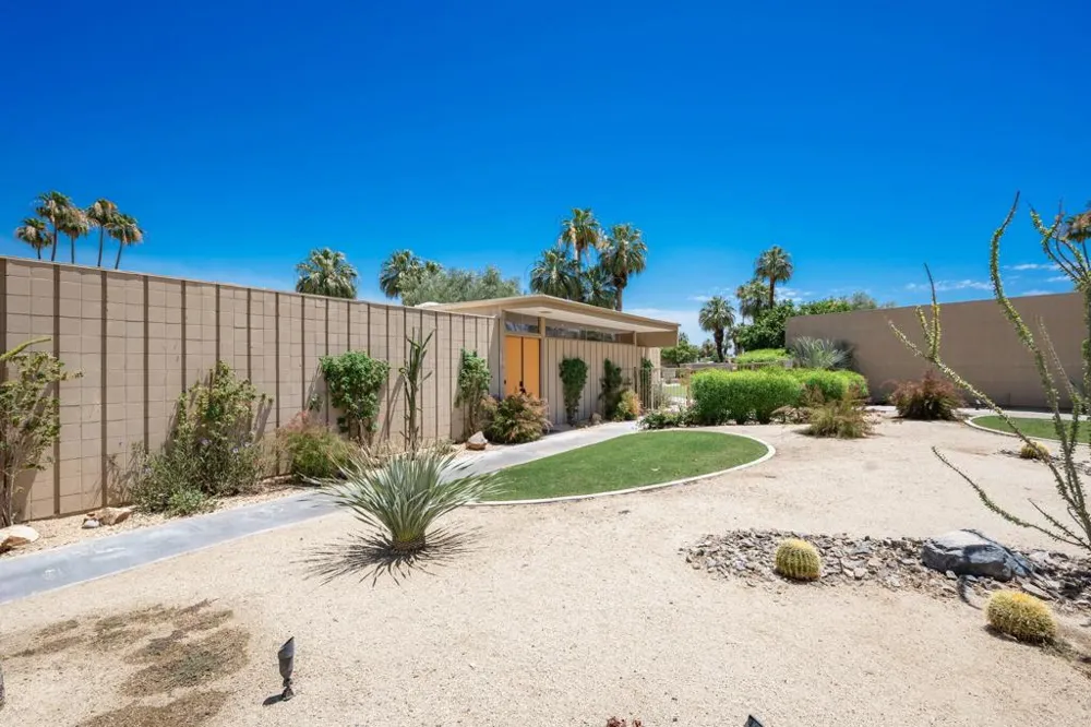 72915 El Paseo #615 Palm Desert, CA 92260