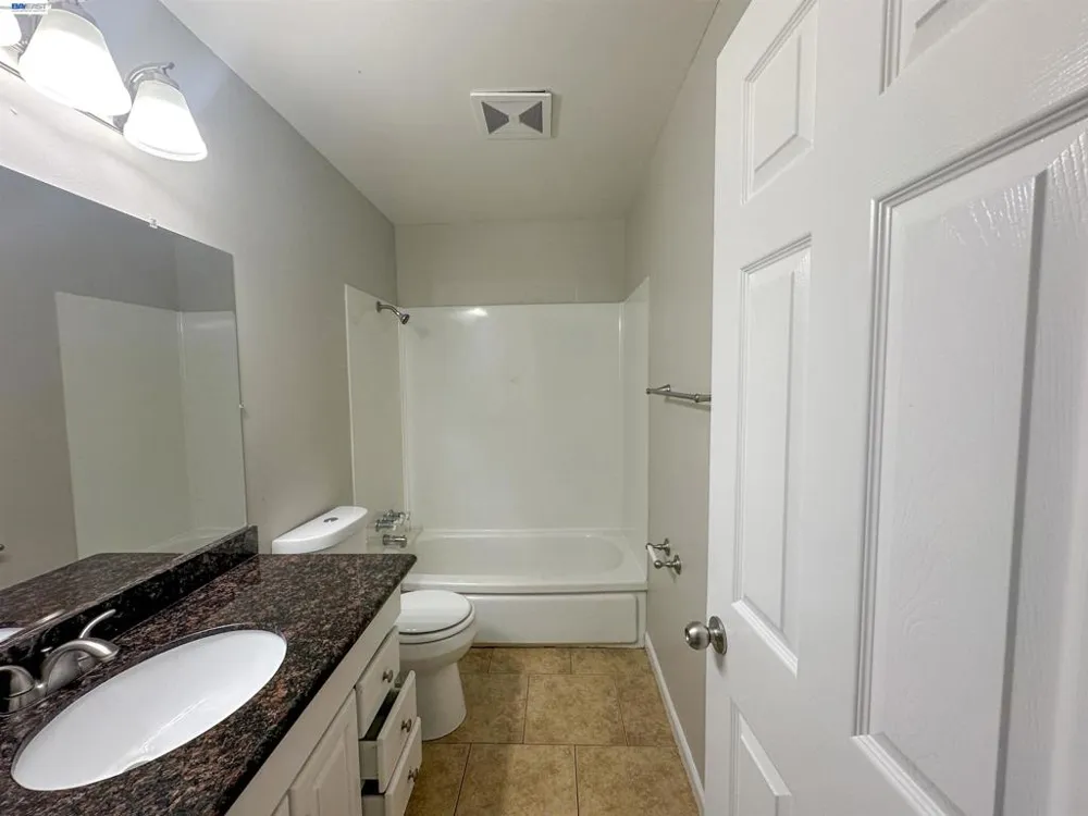 378 Acacia St Fairfield, CA 94533