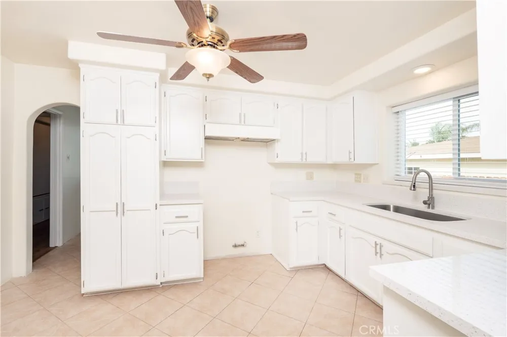 7579 Emerald Street Riverside, CA 92504