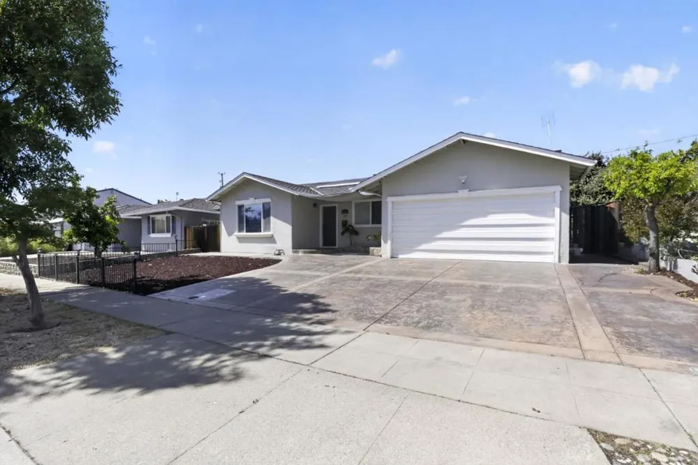 3323 Prado Lane San Jose, CA 95148